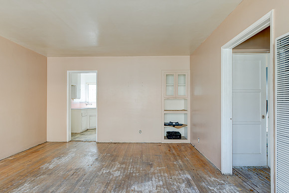 7835 S Normandie Ave-003