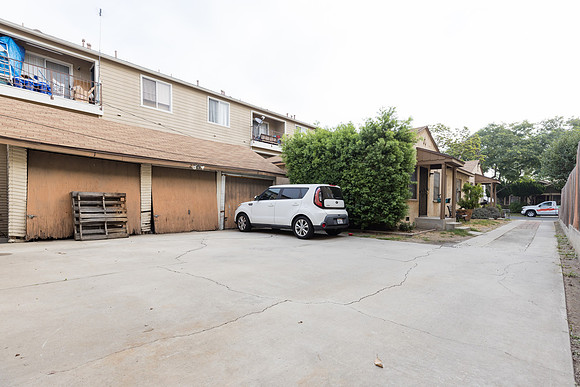 751 St Louis Ave-021