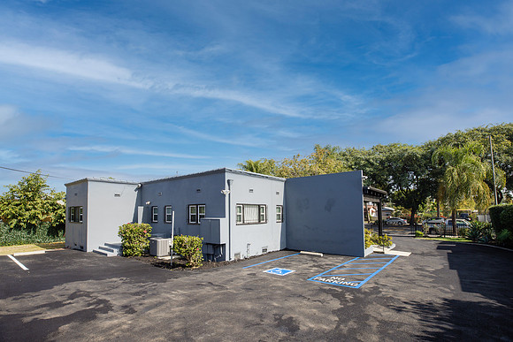 Commercial Real Esate Photographers Long Beach Exterior--2