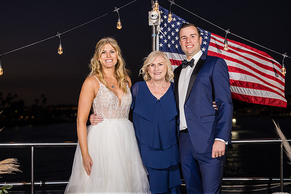 Wedding Photos Endless Dreams - City Experiences By Hornblower-550