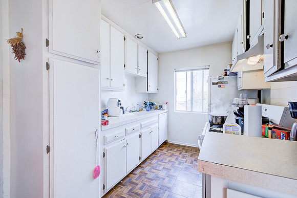 3729 Glendon Ave Interior-098