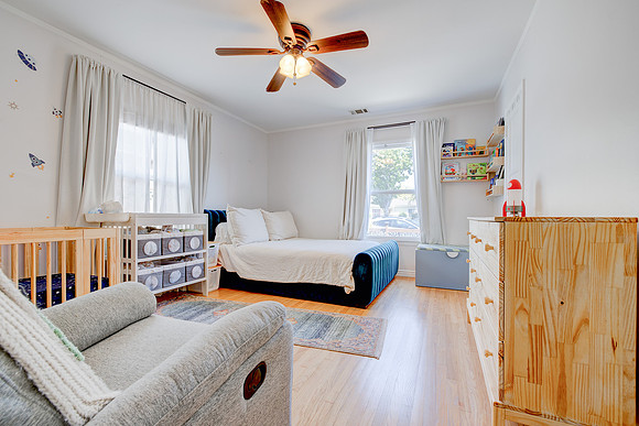2515 Magnolia Ave Interior-001
