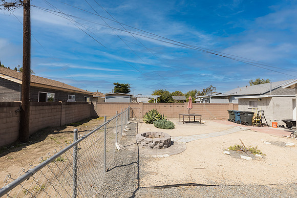 Real Estate Photographer Bellflower 10268 Muroc St-074