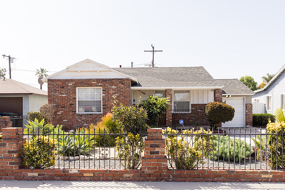 Real Estate Photographer Bellflower 10268 Muroc St-002