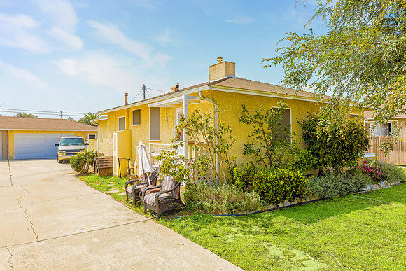 8330 Kittyhwk Ave Exterior-003