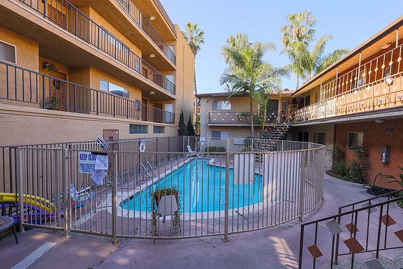 3520 Elm Ave-072