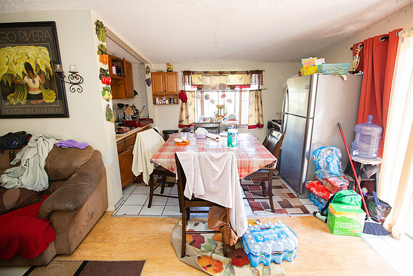 532 S Flower St-12