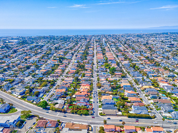 Drone 1852 6th St-11