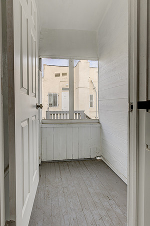 229 Columbia Pl-023