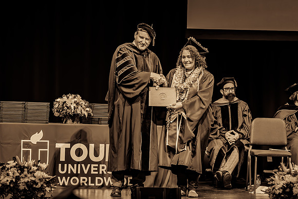 Grad Photographer Long Beach Ca-120