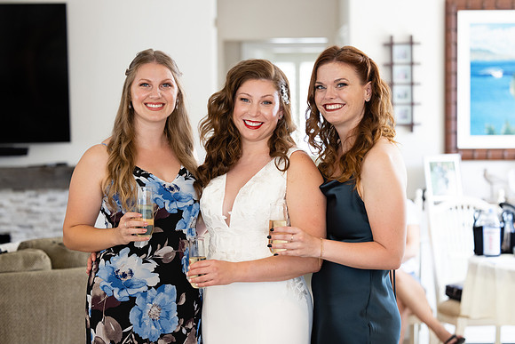 Icon Yacht Wedding Photos City Experiences Hornblower-118