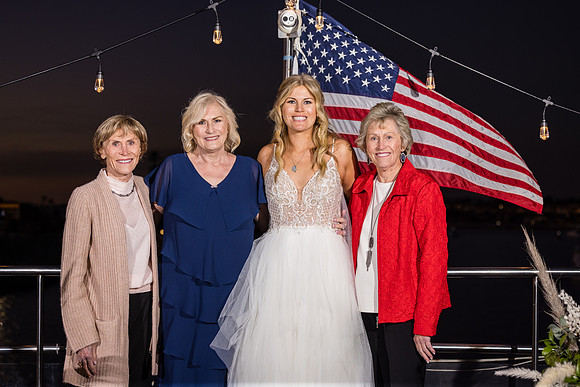 Wedding Photos Endless Dreams - City Experiences By Hornblower-542