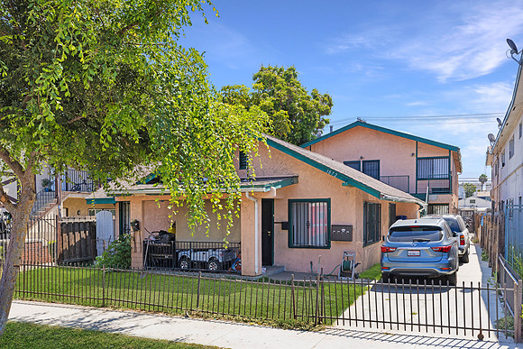 Front Pine Ave