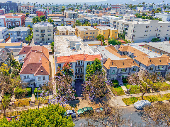 233 S Kenmore-007