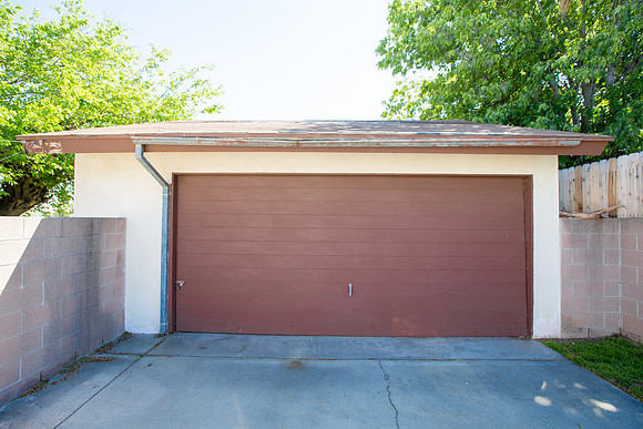 2569 Spruce St-35