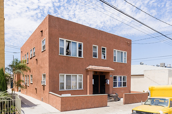1409 Magnolia Ave Front-010