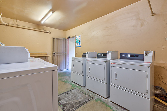 Small File -756 Inglewood Exterior-017