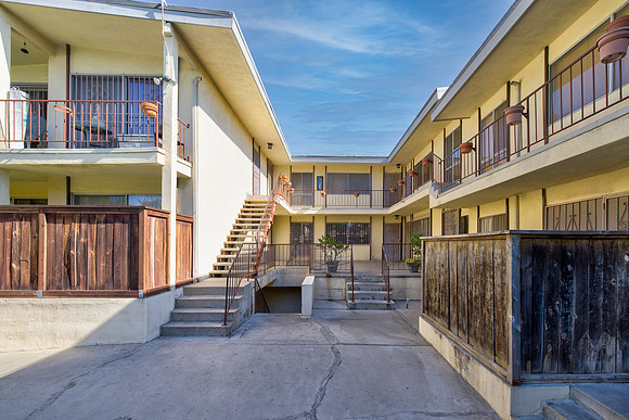 Small File -756 Inglewood Exterior-029