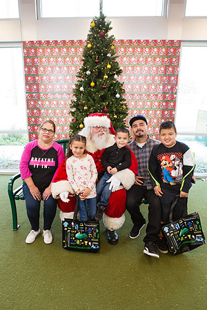 Pizza with Santa-157