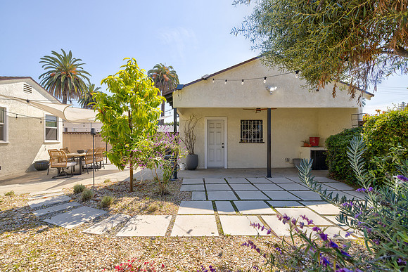 2515 Magnolia Ave Exterior-014