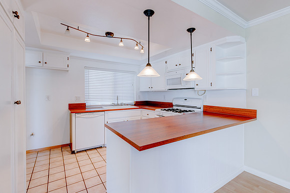 1790 Silver Maple Drive - Interior-014