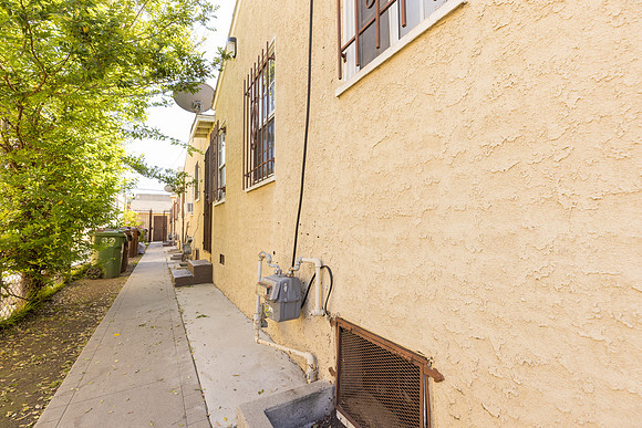 338 W Magnolia St-062
