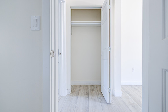 2945 West Blvd Interior-021
