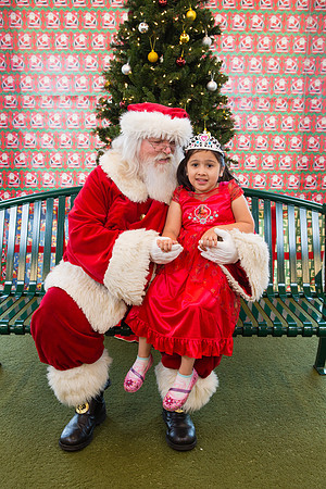 Pizza with Santa-112