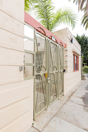 733 Daisy Ave-009