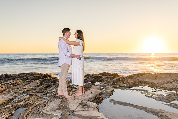 Engagement Photographer Newport Beach Ca - Engagement Photos Crystal Cove Newport Beach-101