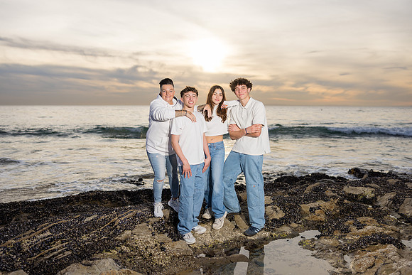 Family Photos Crystal Cove Newport Beach Ca-084