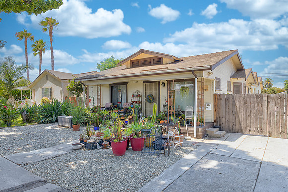 2945 West Blvd Exterior-010