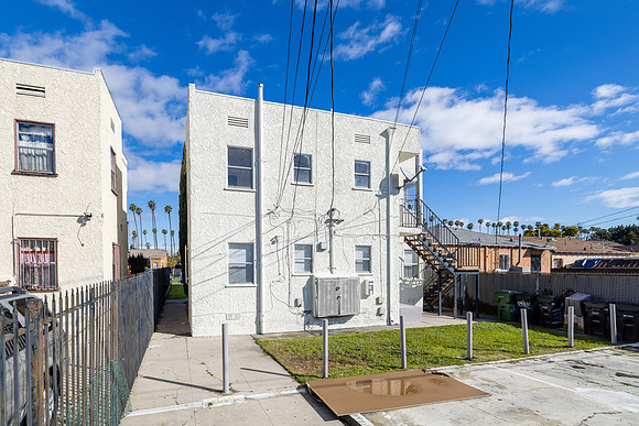 1144 W 57th St Los Angeles-005