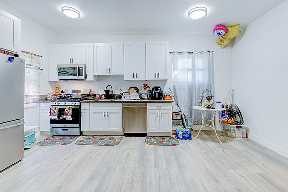 10223 Crenshaw Blvd Inglewood Interior-030