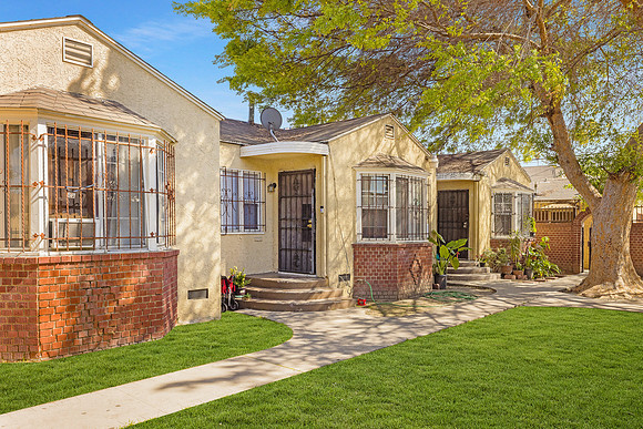 432 W Palm St-002