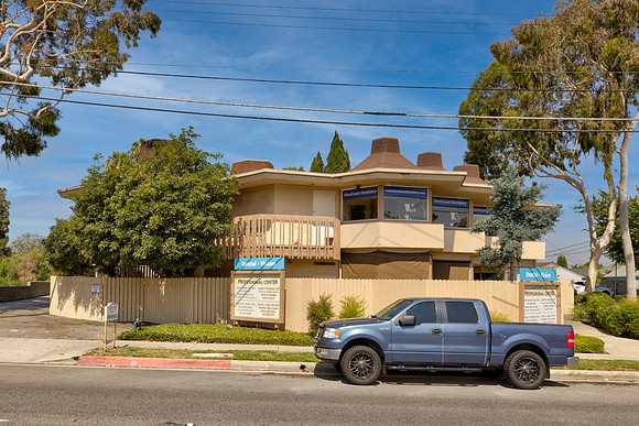 11311 La Mirada Exterior-2