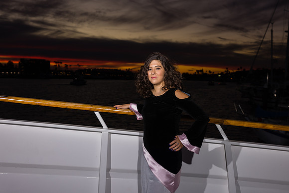 Icon Yacht - City Experiences By Hornblower-009
