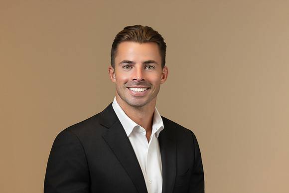 Web - Real Estate Headshot Photographer Long Beach Ca-002