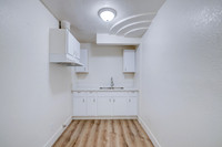 1144 W 57th St Los Angeles Interior-006