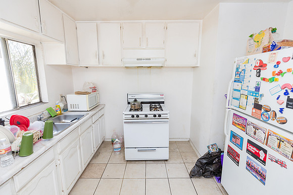 10413 S Main Street - Real Estate Photographer Los Angeles-36