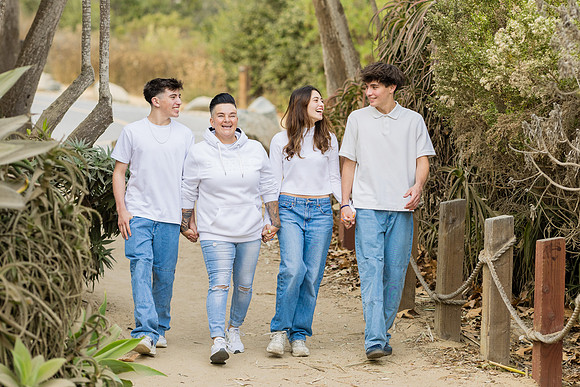 Family Photos Crystal Cove Newport Beach Ca-030