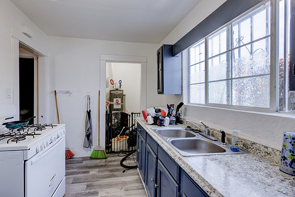 815 W 62nd Pl Interior-052