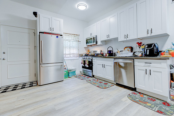 10223 Crenshaw Blvd Inglewood Interior-028