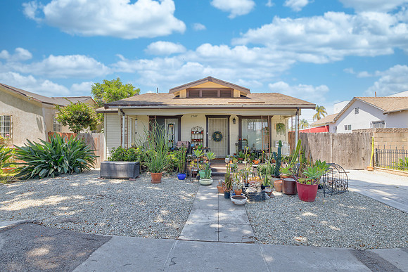 2945 West Blvd Exterior-006