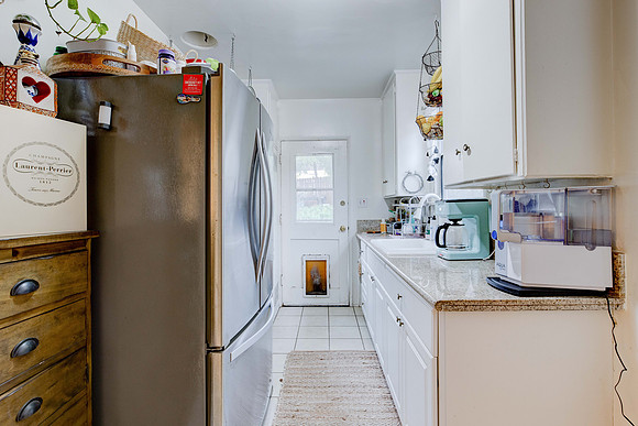Interior 616 Sheldon Street-013
