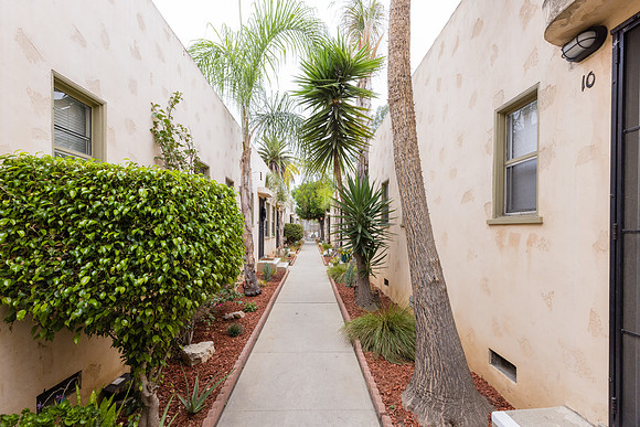 733 Daisy Ave-013