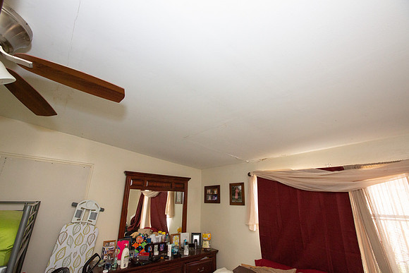 532 S Flower St-26
