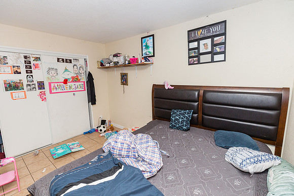10413 S Main Street - Real Estate Photographer Los Angeles-52
