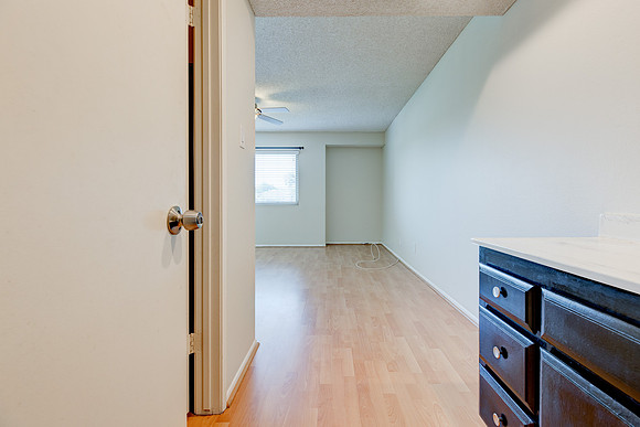 1790 Silver Maple Drive - Interior-046