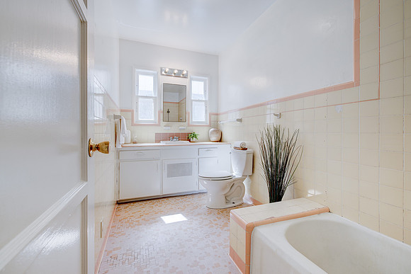 4245 E 14th St Interior-63